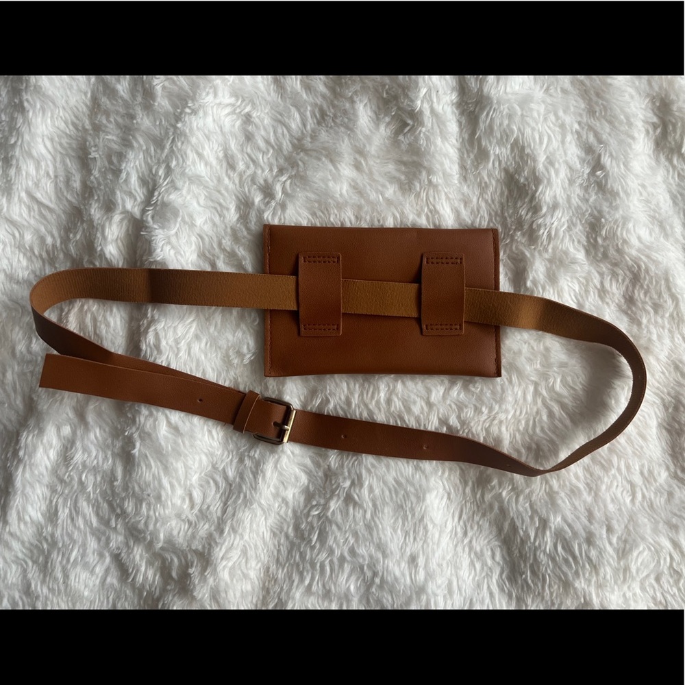 Belt Bag - Picture 2 of 4